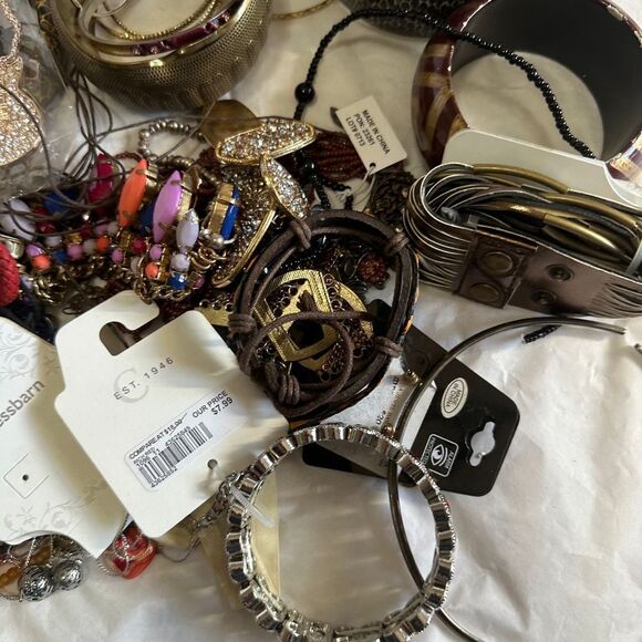 J408 Craft Bulk Bundle of Jewelry - Picture 3 of 6